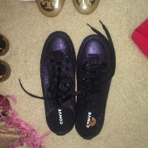 Converse all star tennis shoes